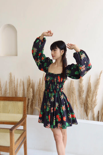 Apple dress